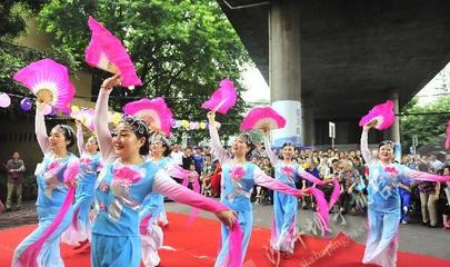 土湾街道工人村社区 文艺汇演助力创文 重庆礼仪展新风