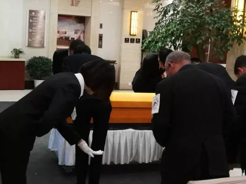 山城守夜人 一名重庆殡葬礼仪师的天涯独白